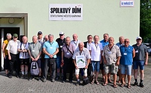 Karvinští senioři vyrazili na příměstský tábor